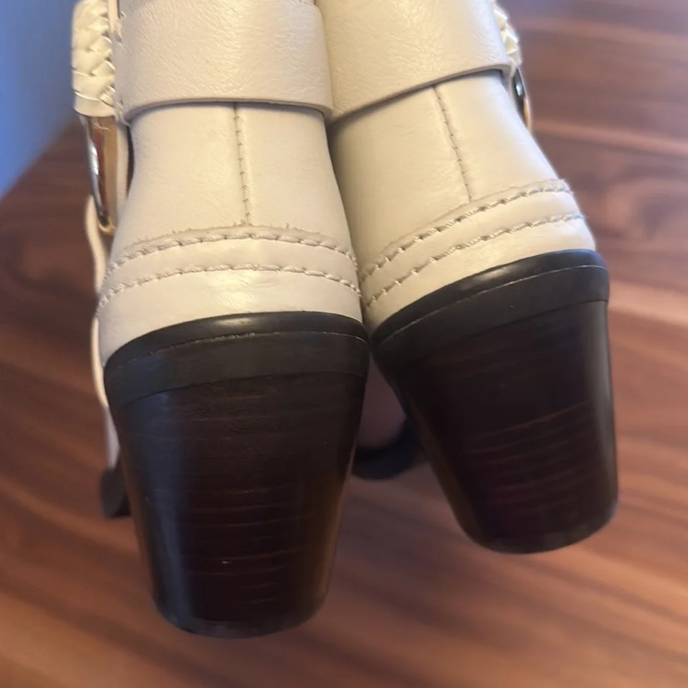 NEW 🤍 SEE BY CHLOE Hana Bootie